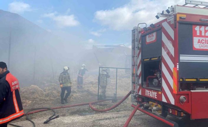 Ankara Akyurt’ta yangın: Saman balyaları tutuştu