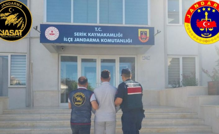 Antalya’da jandarma 215 aranan şahsı yakaladı