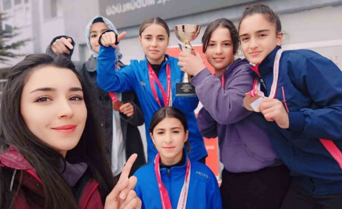 Atletizm yarışmalarında büyük başarı