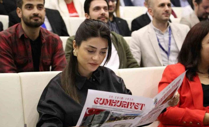 Avrasya Üniversitesi’nden "Cumhuriyetin Kazanımları" konferansı