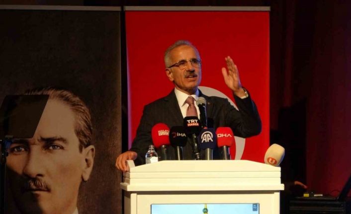 Bakan Uraloğlu: “Türkiye’mizi geleceğe taşıyacak hizmetleri hayata geçirdik”