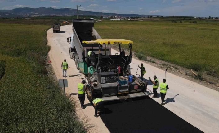 Balıkesir’de yolu olmayan yer kalmayacak