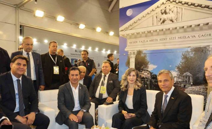 Başkan Aras İstanbul Turizm Fuarı’na katıldı