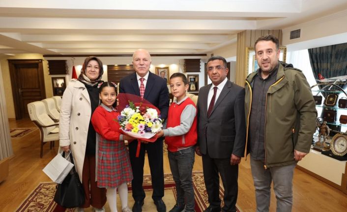 Başkan Sekmen; “Eğitime yapılan her yatırım, geleceğe yapılan yatırımdır”