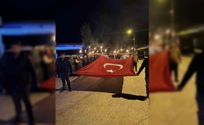 Beyağaçlılar Cumhuriyet coşkusunu fener alayında yaşandı