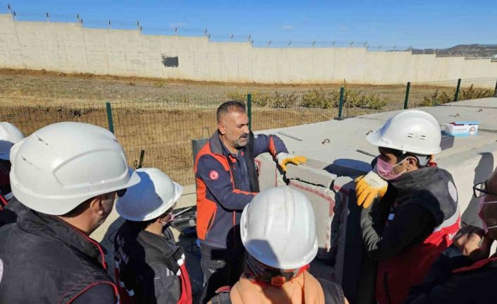 Bingöl’de MEB AKUB üyelerine eğitim