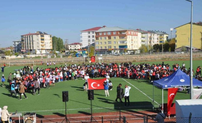 Bulanık’ta ‘2. Geleneksel Spor Şenliği’ yapıldı