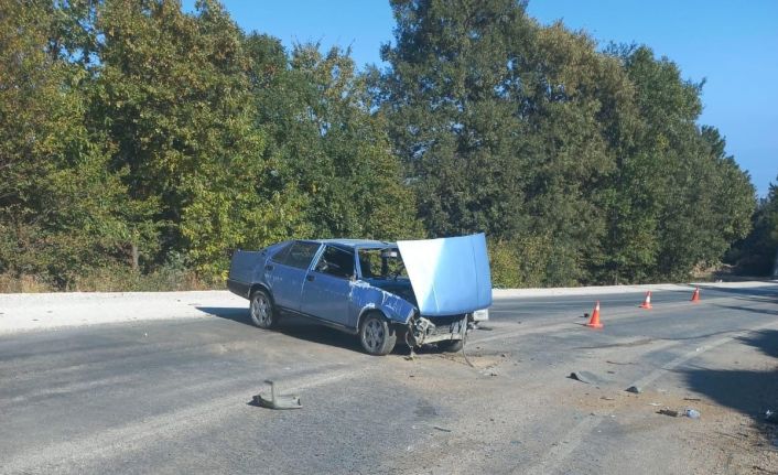 Bursa’da kontrolden çıkan otomobil takla attı: 2 yaralı