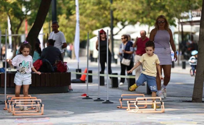 Çamlık Bulvarı çocuklar için trafiğe kapatıldı