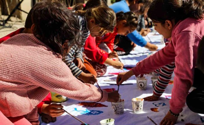 Çocuklar sanatla buluşturuldu