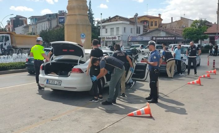 Çorum’da polis ekiplerinin şok uygulamaları sürüyor