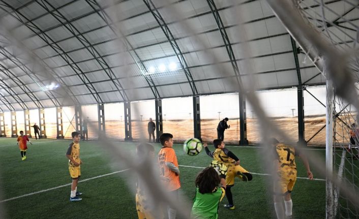 Cumhuriyet kupası futbol turnuvası heyecanlı ve çekişmeli maçlarla sona erdi