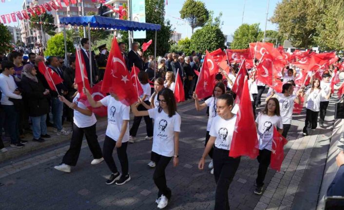 Cumhuriyetin 101. Yılı Edremit’te coşkuyla kutlandı