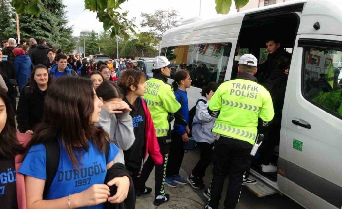 Denetimler sonuç verdi, okul servis araçları trafik kazasına karışmadı