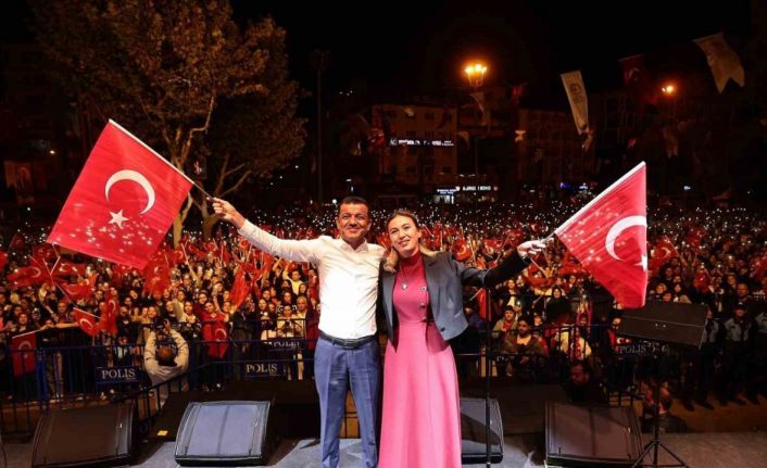 Denizli’de Cumhuriyetin sevinç ve coşkusu doyasıya yaşandı