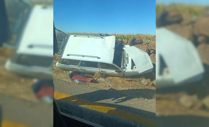 Diyarbakır’da takla atan otomobil hurdaya döndü: 1 ölü, 2 yaralı