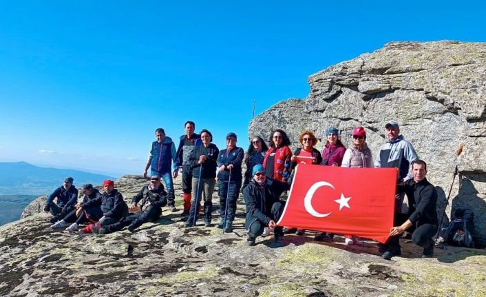 Doğaseverler cumhuriyeti zirvede kutladı