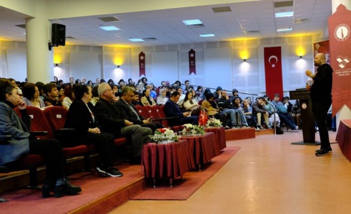 DPÜ GSF’de ’açılış dersi ve animasyon üzerine’ söyleşi