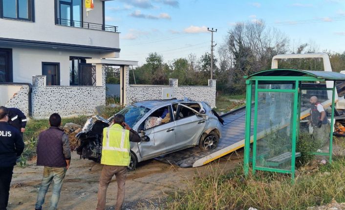 Duble yolda kontrolden çıkan otomobil takla attı: 3 ağır yaralı