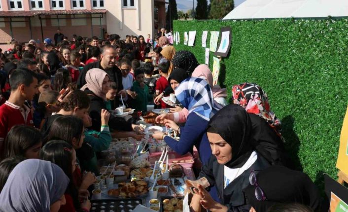 Dünya Gıda Günü Erzincan’da renkli görüntülere sahne oldu