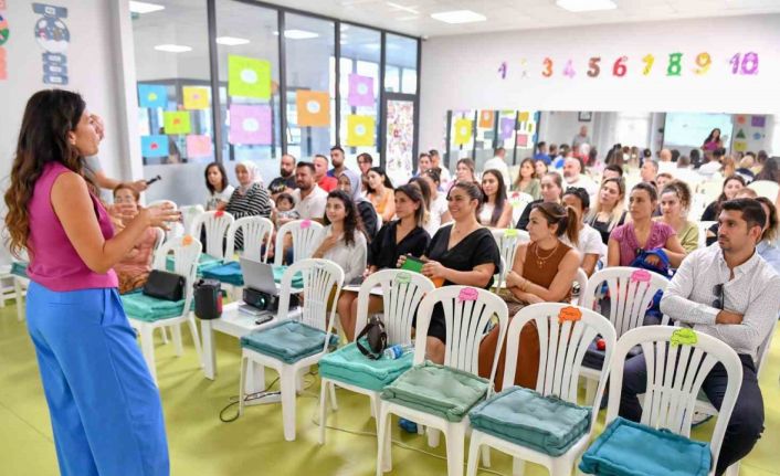 Ebeveynler ’çocukların ekran kullanımı’ konusunda bilgilendirildi