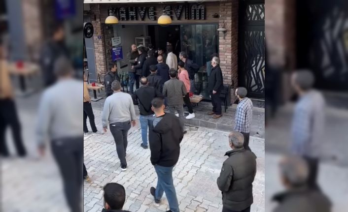 Elazığ’da bıçaklı kavga: 1 yaralı