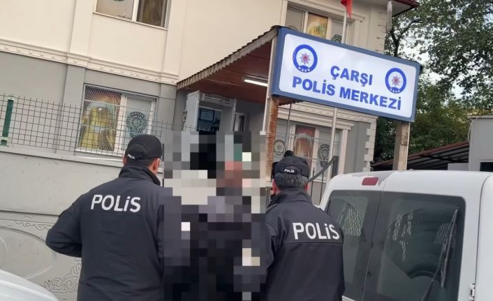 Emniyet Müdürlüğü önünde hız sınırlarını aşan motosikletli cezadan kaçamadı