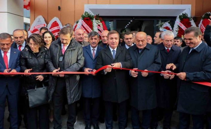 Erzincan Ticaret ve Sanayi Odasının yeni hizmet binasının açılışı gerçekleşti