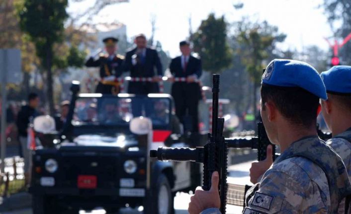 Erzurum’da Cumhuriyet Bayramı coşkusu