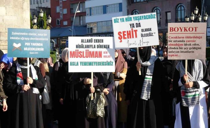 Erzurum’da sağlıkçıların Gazze için sessiz yürüyüşü