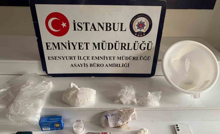 Esenyurt’ta polisin takibe aldığı ev uyuşturucu yuvası çıktı