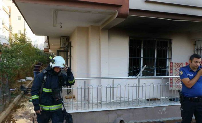 Eve döndüklerinde gördüklerine inanamadı, genç kız gözyaşlarını tutamadı