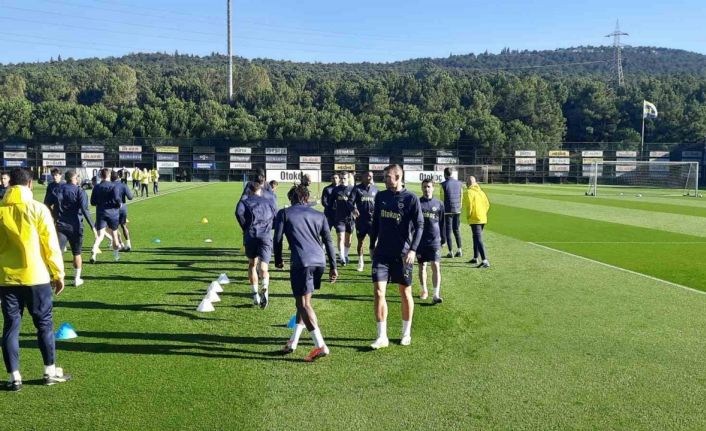 Fenerbahçe, Manchester United maçına hazır