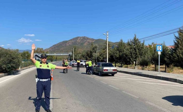 Fethiye’de polis ve jandarmadan ortak denetim