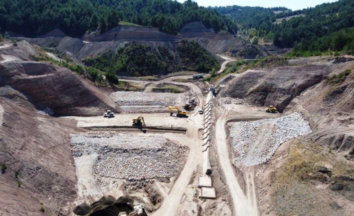 Gediz Kayacık Barajı’nda çalışmalar aralıksız devam ediyor