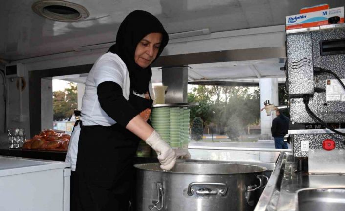 Gençlerin “Günaydın Çorbası” Büyükşehir’den