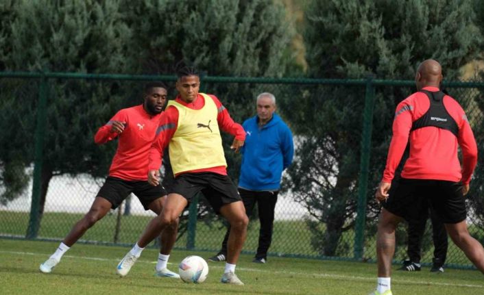 Hatayspor, Eyüpspor maçına İstanbul’da hazırlanıyor