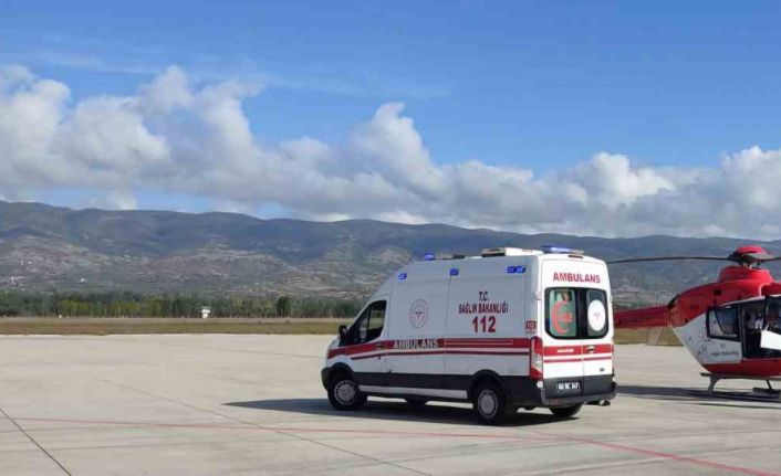 Helikopter ambulans 22 günlük bebek için havalandı