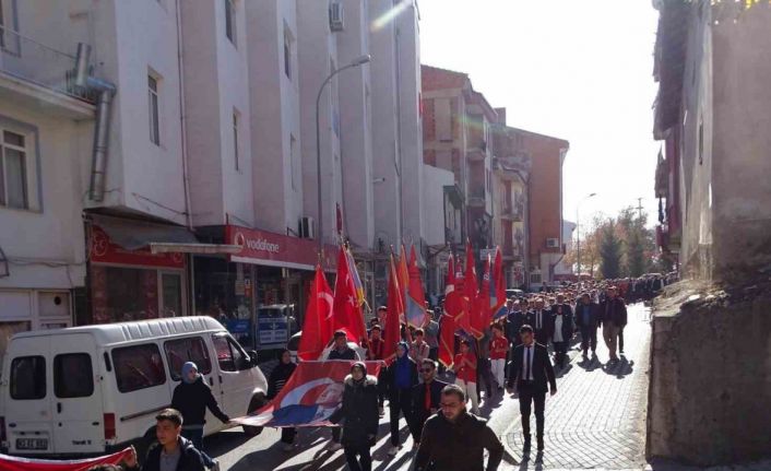 Hisarcık’ta Cumhuriyet Yürüyüşü