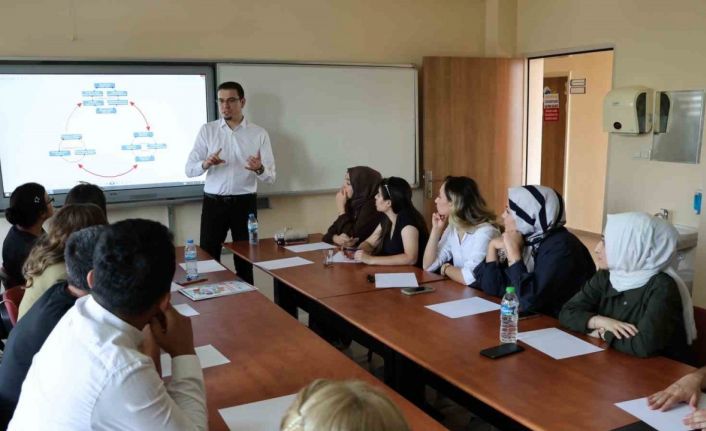 HKÜ’den ‘Birlikte Yeniden Yeşermek’ konferansı