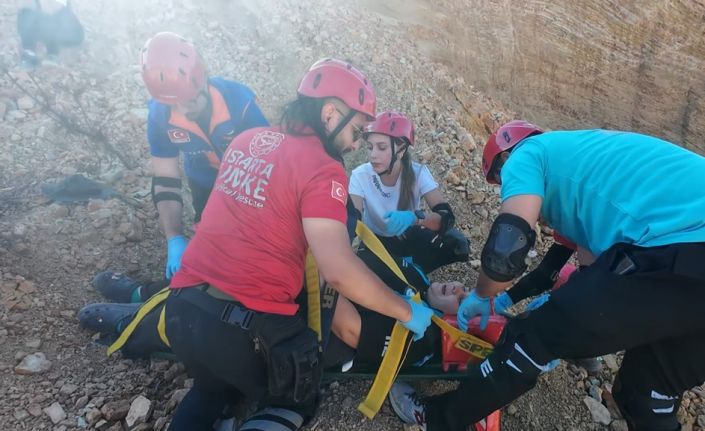 Isparta’da UMKE ve AFAD tatbikatı gerçeğini aratmadı