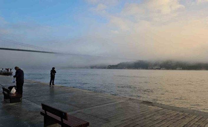 İstanbul’da boğaz ulaşımına sis engeli