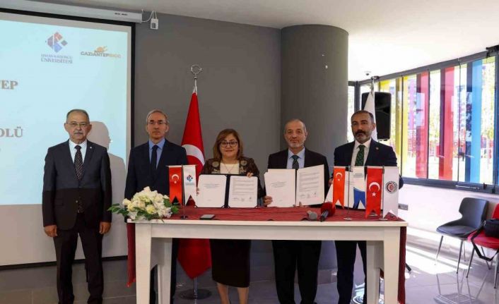 İstasyon Gaziantep’te imzalar dijital dönüşüm için atıldı