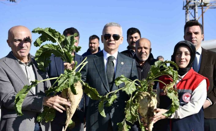 Karaman’da kantarlar pancar alımına dualarla başladı