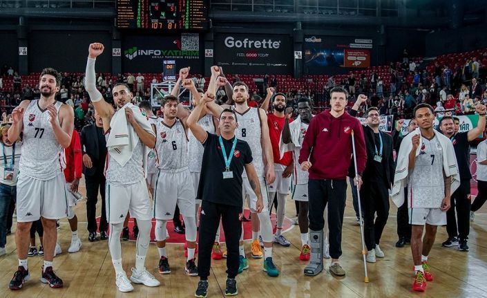 Karşıyaka Basketbol, Beşiktaş deplasmanında