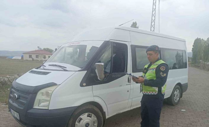 Kars’ta öğrenci servisleri denetleniyor