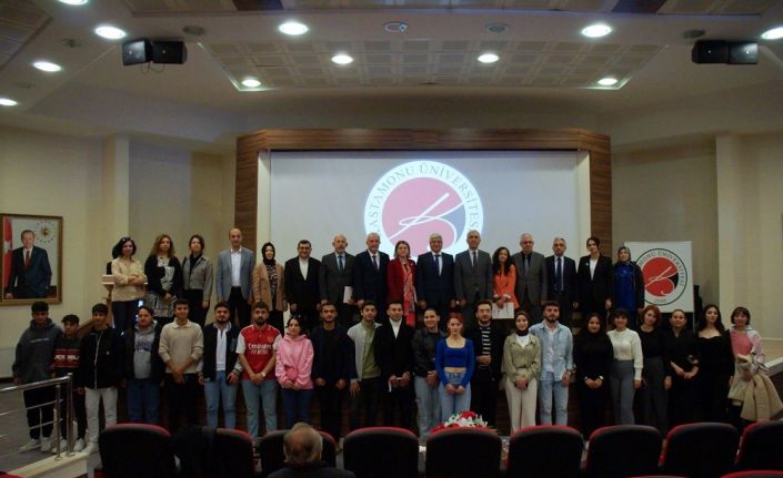 Kastamonu Üniversitesi’nde Cumhuriyet konuşuldu