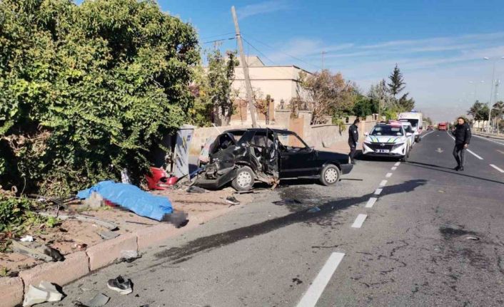 Kayseri’de kaza yapan Tofaş perte çıktı: 1 ölü, 3 yaralı