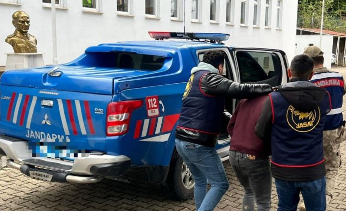 Kesinleşmiş hapis cezası bulunan 4 şahıs jandarma ekiplerince yakalandı