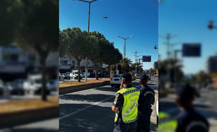 Kuşadası jandarmasından hava destekli trafik denetimi